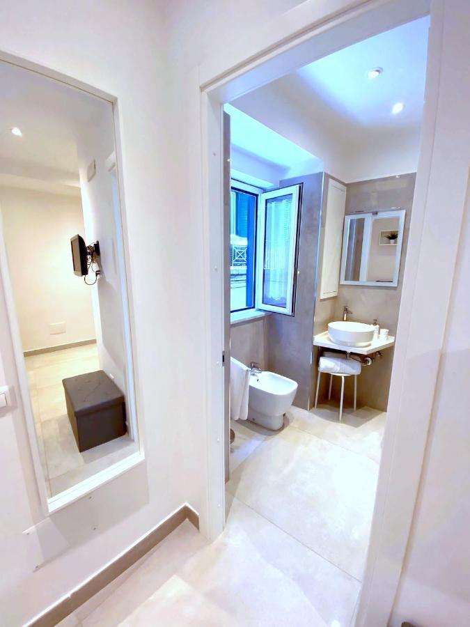 Casa Vacanze Santa Teresella 40 Napoli Bagian luar foto